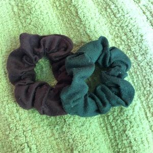 Purple and gray scrunchy set
